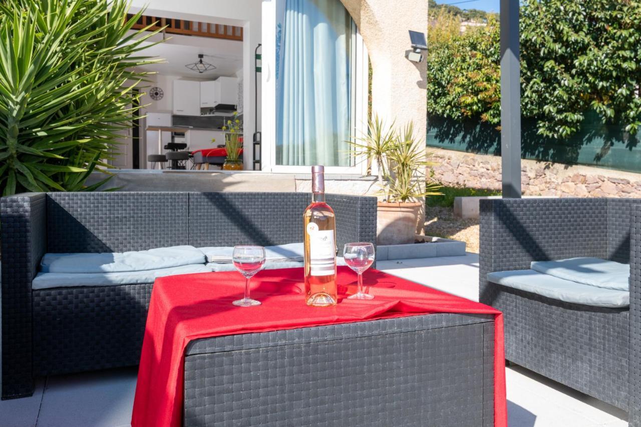 Face A La Mer Superbe Villa Terrasse Barbecue Le Pradet كاركيران المظهر الخارجي الصورة